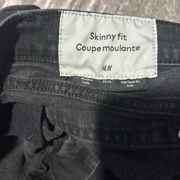 H&M Size 33/32 Black Skinny Light Distressed Jeans 98% Cotton 2% Elastane - Picture 7 of 11